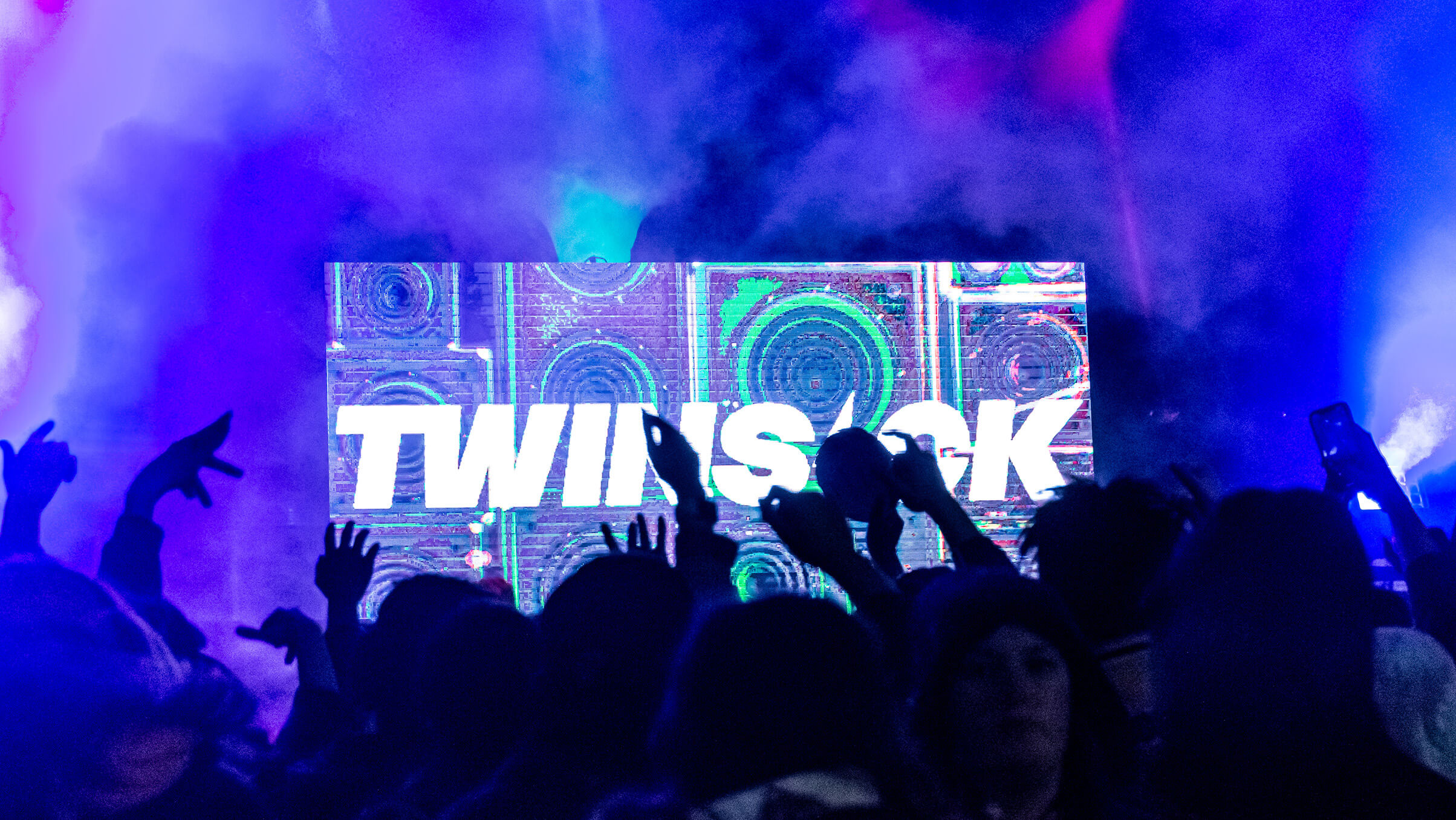 A photo of performers Twinsick